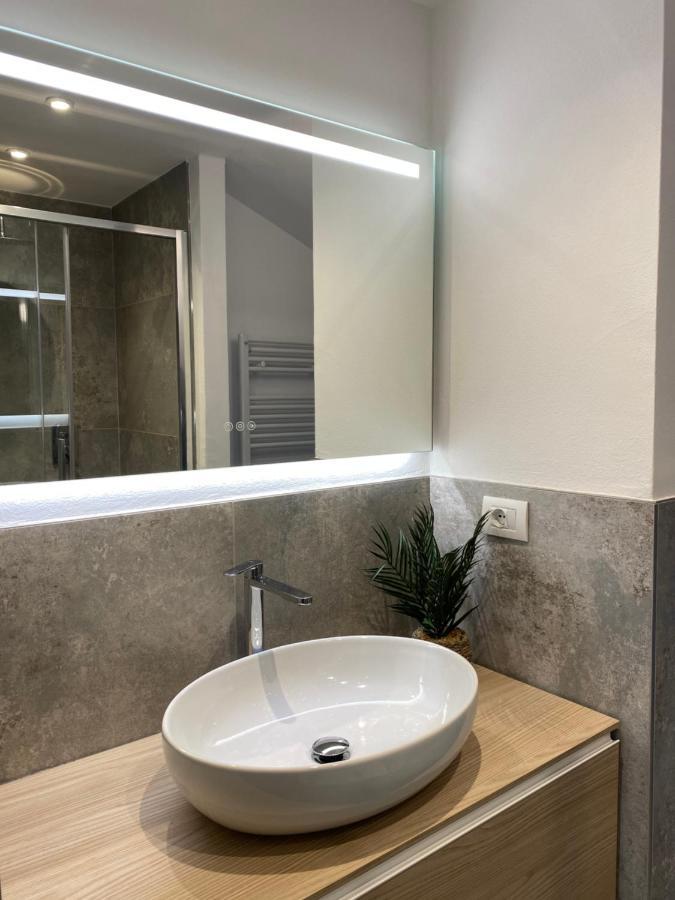 Sky View Apartment Como Zewnętrze zdjęcie